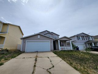 2220 Meadowlark Ln, Pueblo, CO 81008
