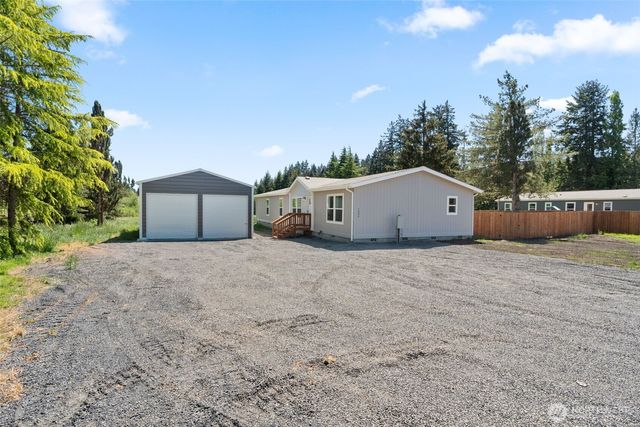 1090 Koontz Road, Chehalis, WA 98532
