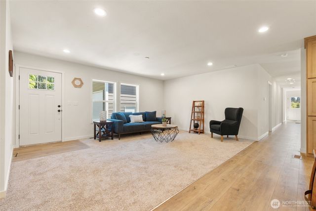 1090 Koontz Road, Chehalis, WA 98532