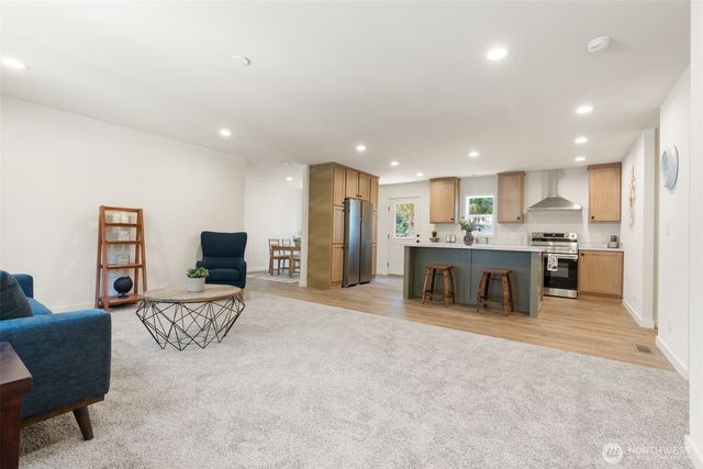 1090 Koontz Road, Chehalis, WA 98532