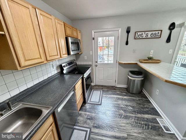 1056 SAYBROOK HARBOUR, Pasadena, MD 21122