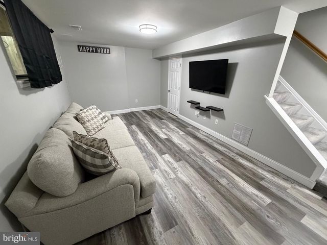 1056 SAYBROOK HARBOUR, Pasadena, MD 21122