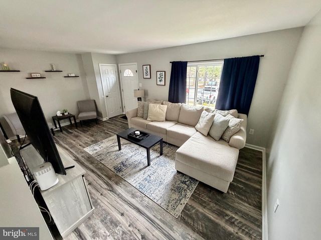 1056 SAYBROOK HARBOUR, Pasadena, MD 21122