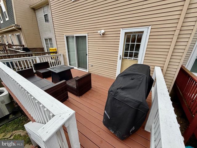 1056 SAYBROOK HARBOUR, Pasadena, MD 21122