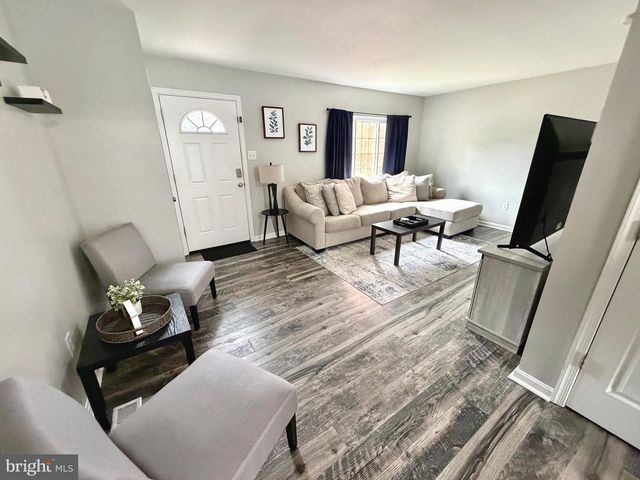 1056 SAYBROOK HARBOUR, Pasadena, MD 21122