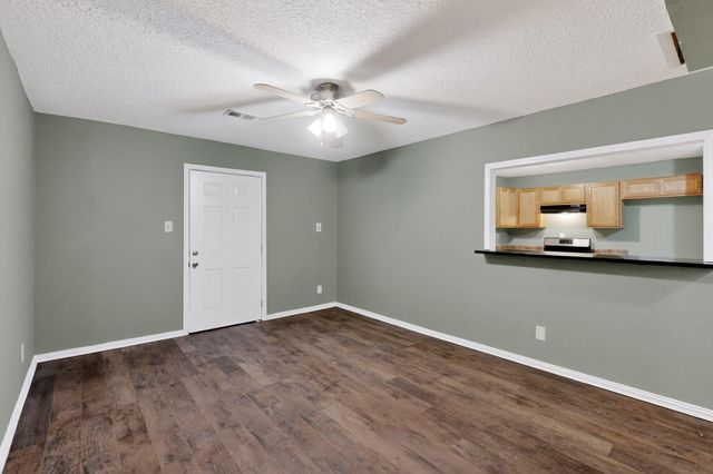 1160 PINE Court SE, Los Lunas, NM 87031