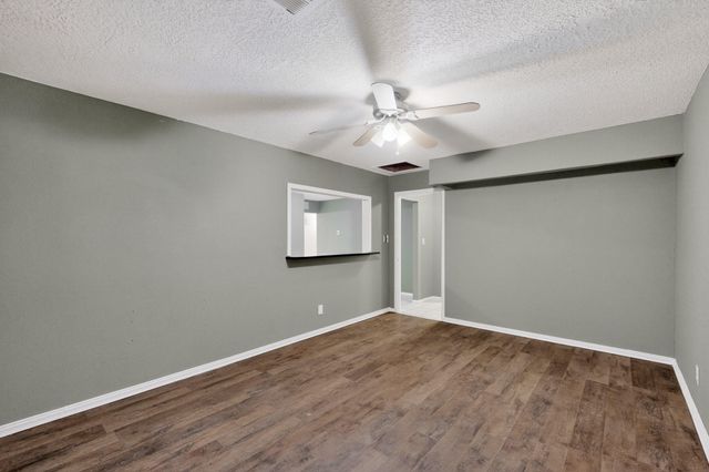 1160 PINE Court SE, Los Lunas, NM 87031