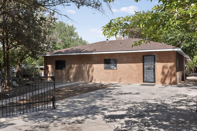 1160 PINE Court SE, Los Lunas, NM 87031