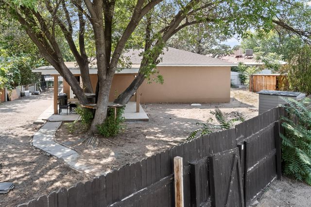1160 PINE Court SE, Los Lunas, NM 87031