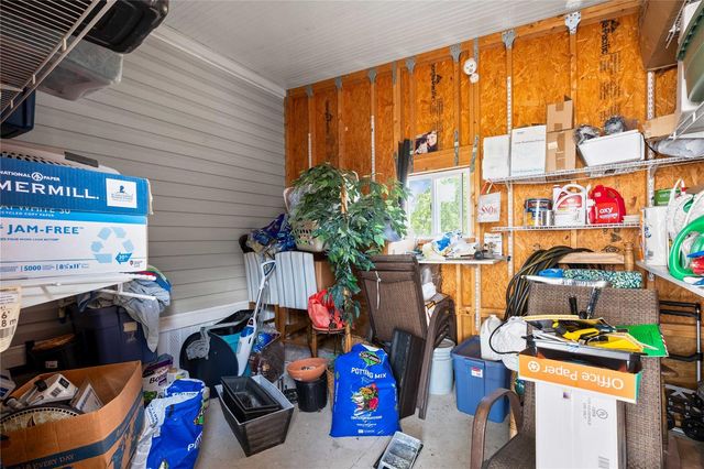 10042 COLLINGWOOD AVENUE, Dade City, FL 33525
