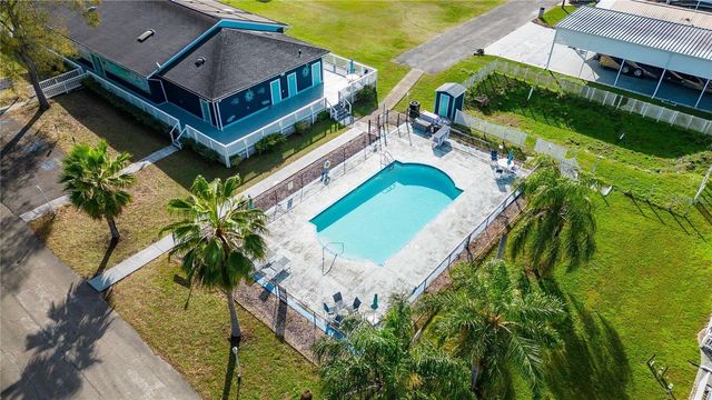 10042 COLLINGWOOD AVENUE, Dade City, FL 33525