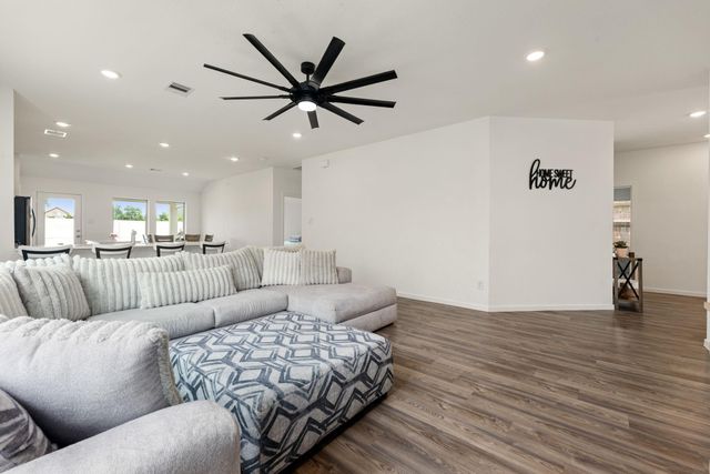 2010 Hyde Acres Street, League City, TX 77573