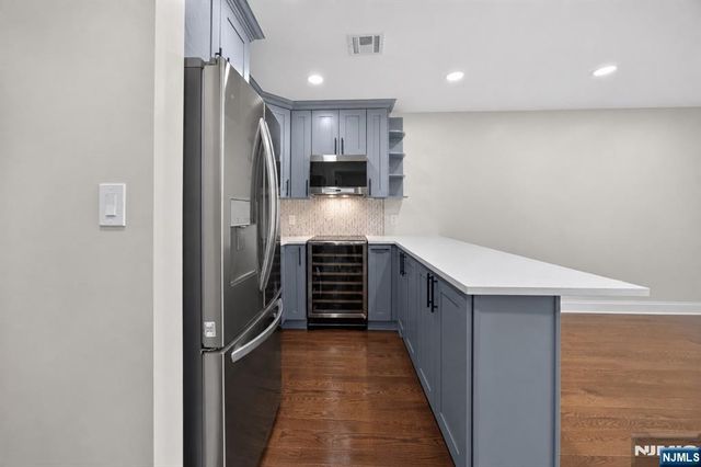 556 Princeton Street, New Milford, NJ 07646