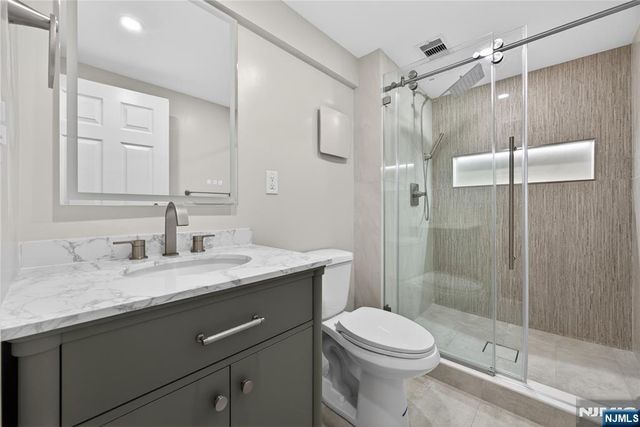 556 Princeton Street, New Milford, NJ 07646