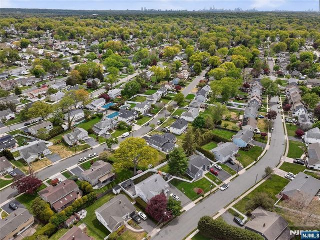 556 Princeton Street, New Milford, NJ 07646