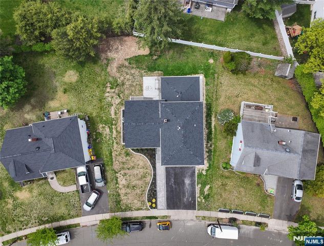 556 Princeton Street, New Milford, NJ 07646