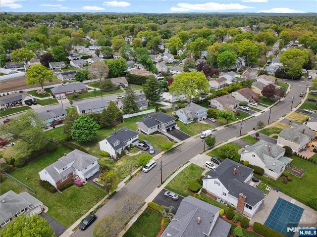 556 Princeton Street, New Milford, NJ 07646