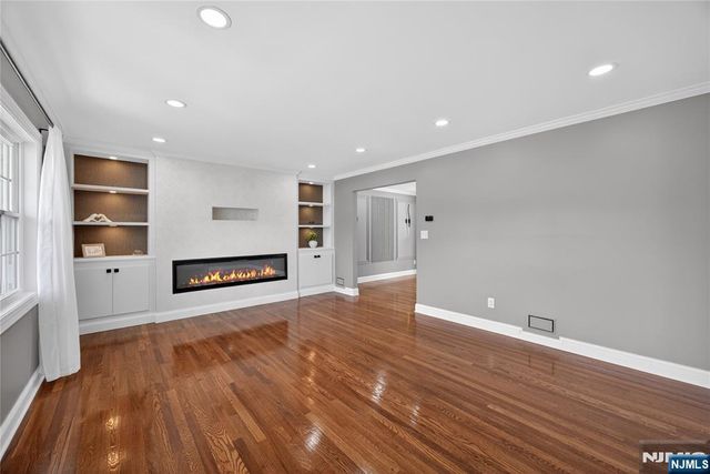556 Princeton Street, New Milford, NJ 07646