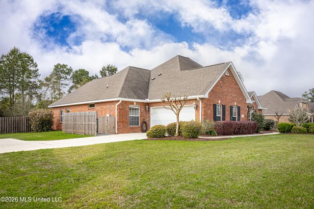 6212 Olde Magnolia Drive, Ocean Springs, MS 39564