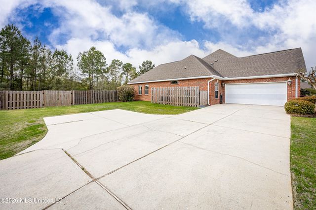 6212 Olde Magnolia Drive, Ocean Springs, MS 39564