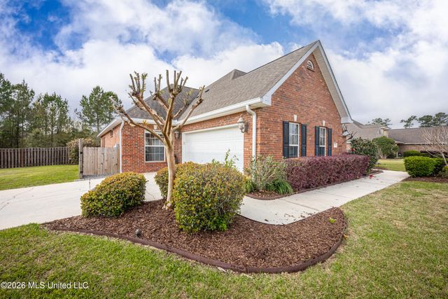 6212 Olde Magnolia Drive, Ocean Springs, MS 39564