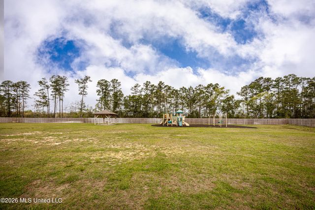 6212 Olde Magnolia Drive, Ocean Springs, MS 39564