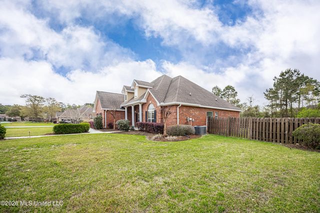 6212 Olde Magnolia Drive, Ocean Springs, MS 39564