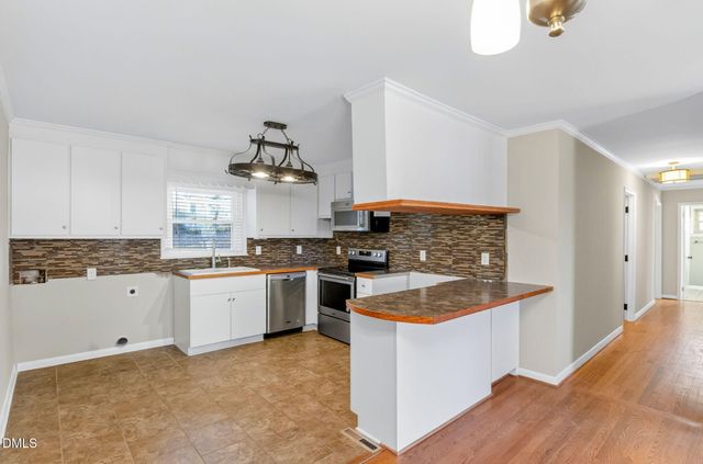 407 N Willow Street, Angier, NC 27501