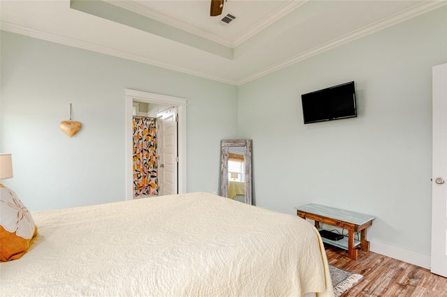 977 Clara Street, Crystal Beach, TX 77650