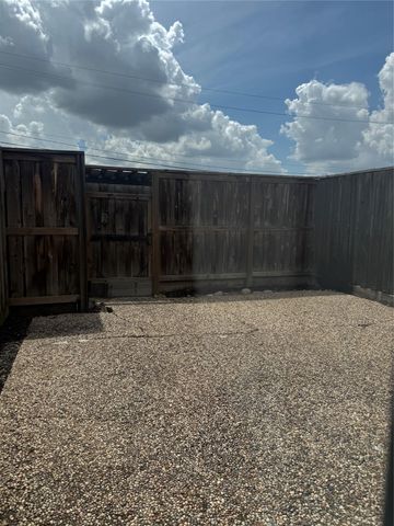 6645 Wanda Lane, Houston, TX 77074
