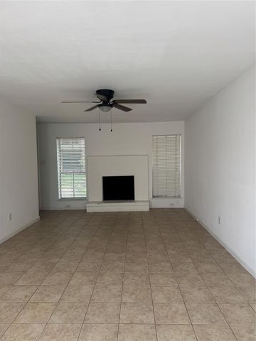 6645 Wanda Lane, Houston, TX 77074