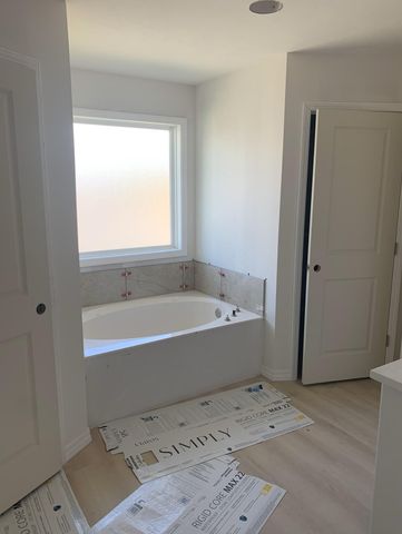 667 W Castor, Nixa, MO 65714