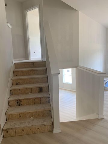 667 W Castor, Nixa, MO 65714