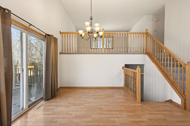 25749 Goldfinch Avenue, Wyoming, MN 55092