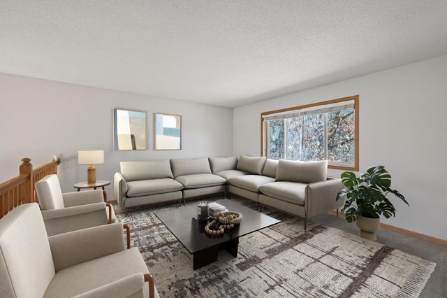 25749 Goldfinch Avenue, Wyoming, MN 55092