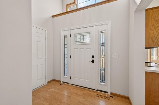 25749 Goldfinch Avenue, Wyoming, MN 55092