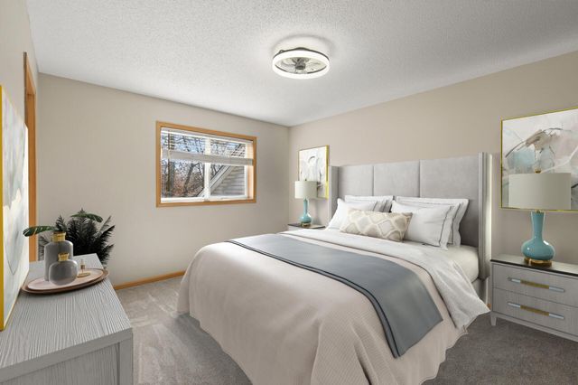 25749 Goldfinch Avenue, Wyoming, MN 55092