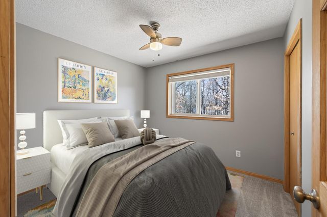 25749 Goldfinch Avenue, Wyoming, MN 55092