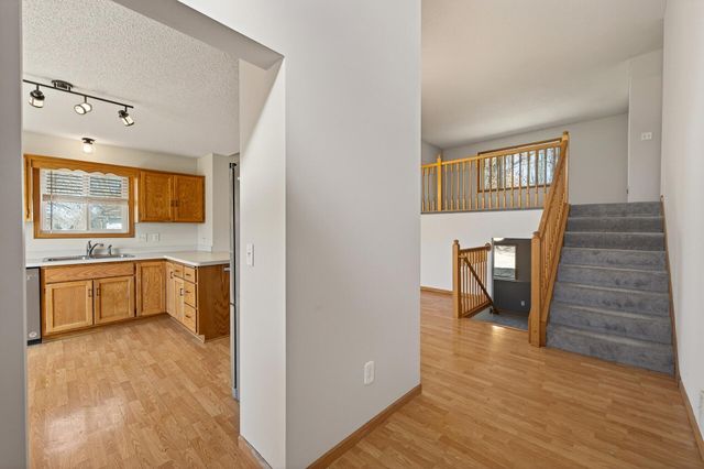 25749 Goldfinch Avenue, Wyoming, MN 55092