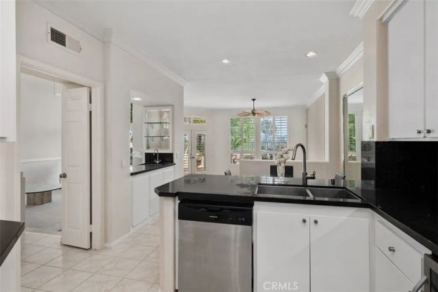 26442 La Scala, Laguna Hills, CA 92653