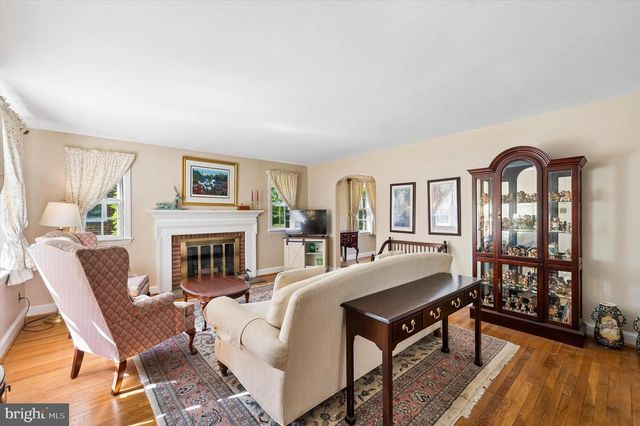 803 DOVER RD, Wynnewood, PA 19096