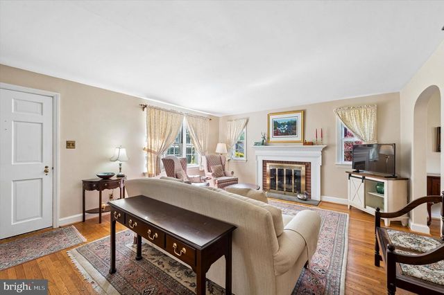 803 DOVER RD, Wynnewood, PA 19096