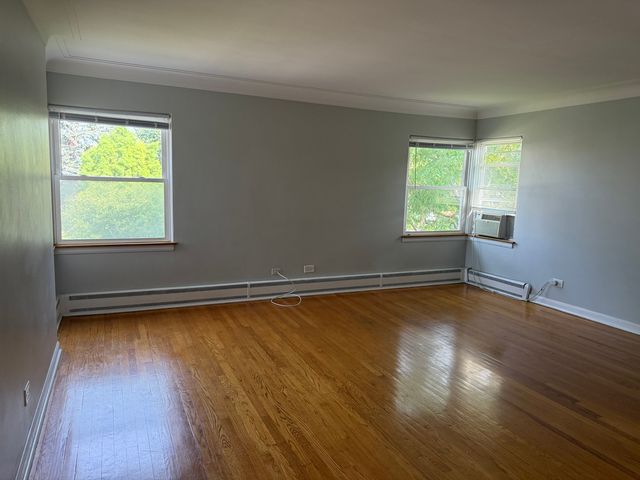 1534 Clinton Place 2, River Forest, IL 60305