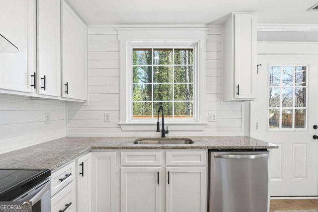 445 Arnold Avenue, Marietta, GA 30066