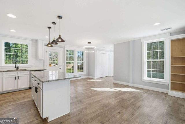 445 Arnold Avenue, Marietta, GA 30066