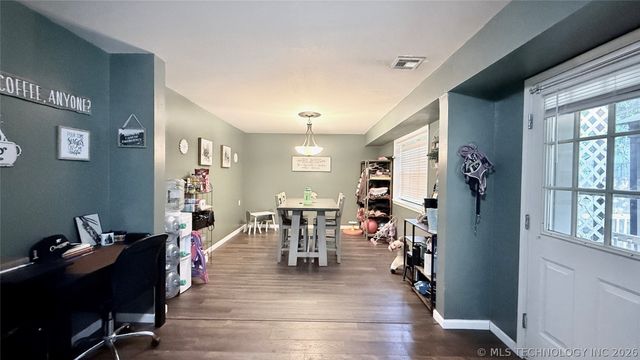 1218 E Boone Street, Tahlequah, OK 74464