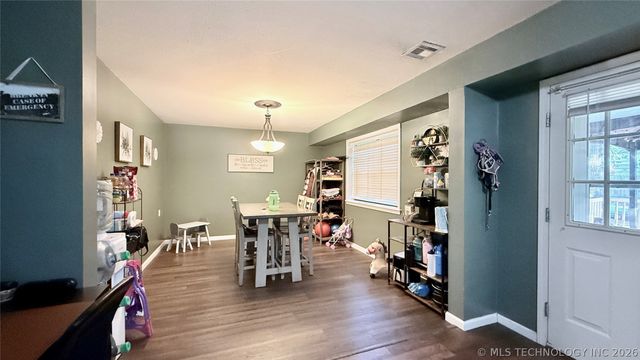 1218 E Boone Street, Tahlequah, OK 74464