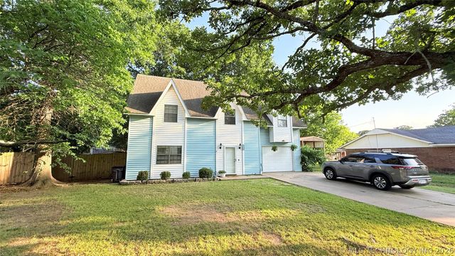 1218 E Boone Street, Tahlequah, OK 74464