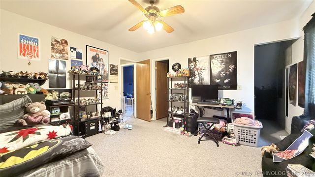 1218 E Boone Street, Tahlequah, OK 74464