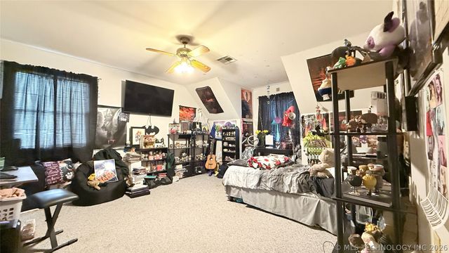 1218 E Boone Street, Tahlequah, OK 74464
